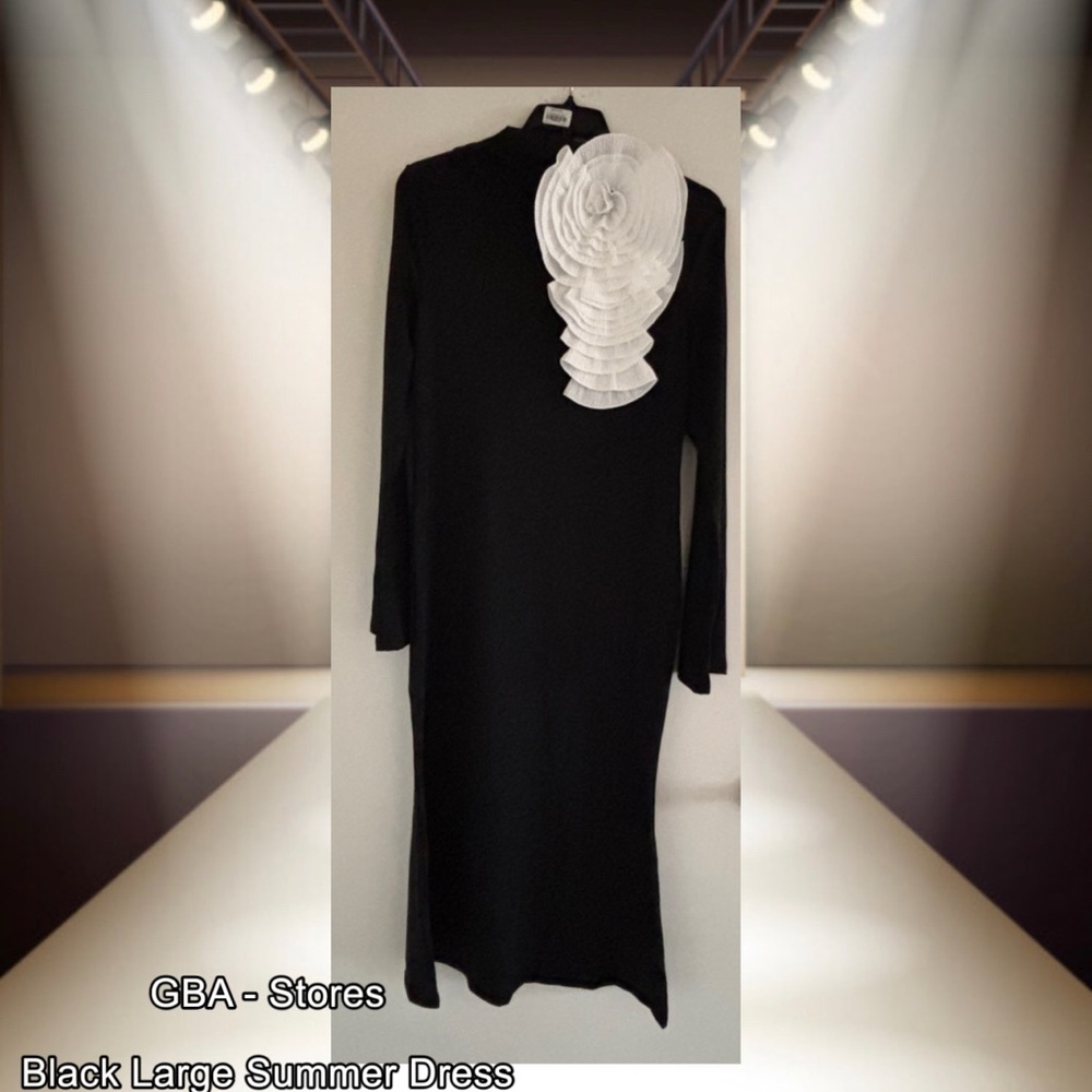 Gianni Bini Black and White Long Sleeve Gown with Mock Neck